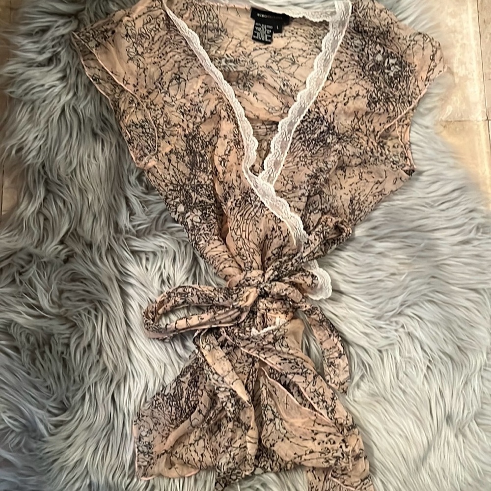 BCBG MAXAZRIA wrap top